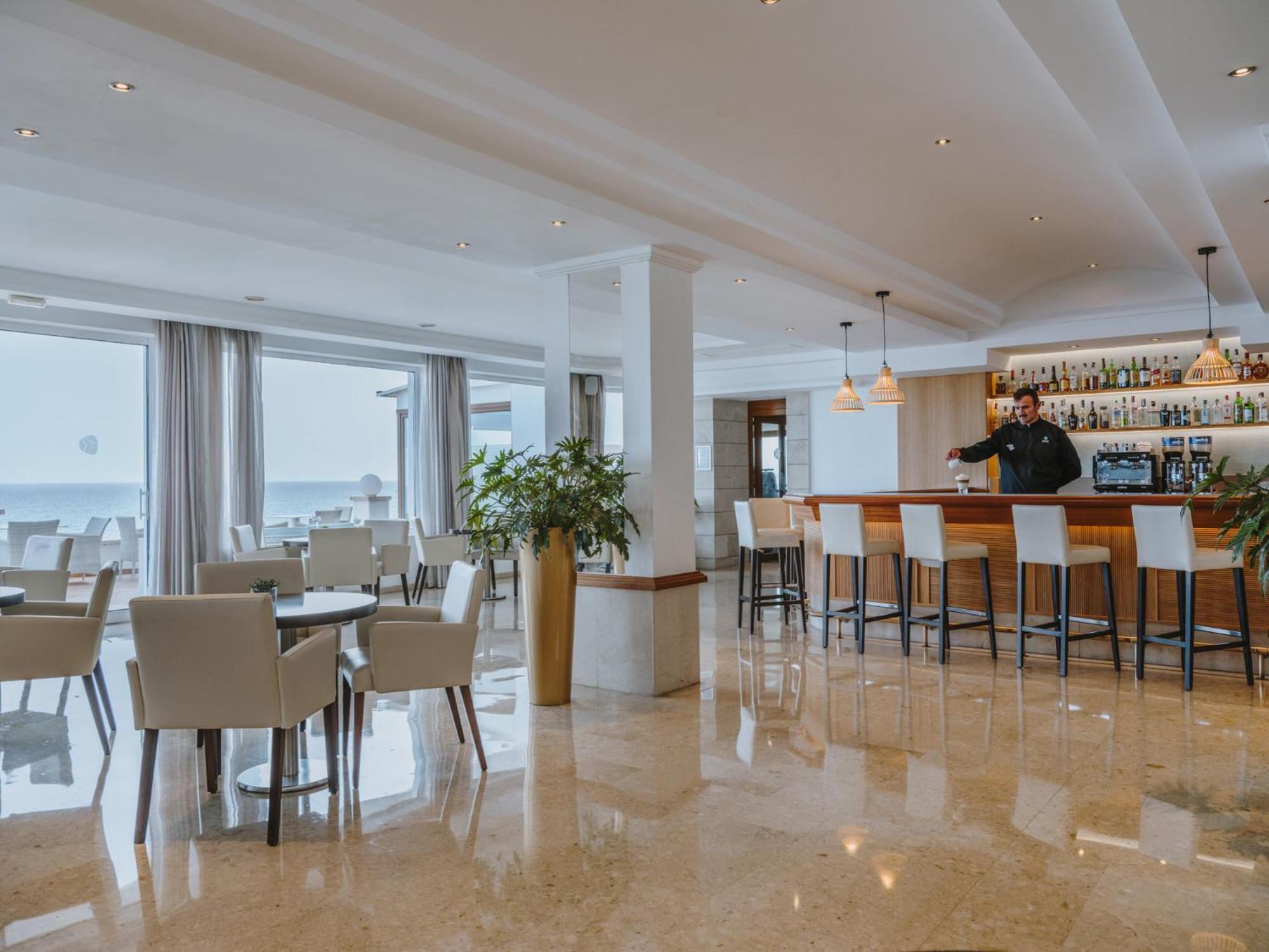Grupotel Aguait Resort & Spa - Adults Only Cala Ratjada  Εξωτερικό φωτογραφία